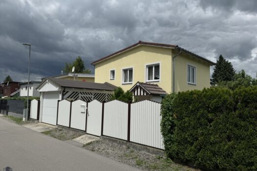 Einfamilienhaus/Ferienhaus in idyllischer Lage-Donaunähe 1oY0GQxXI9liGXQ9CO77Cd
