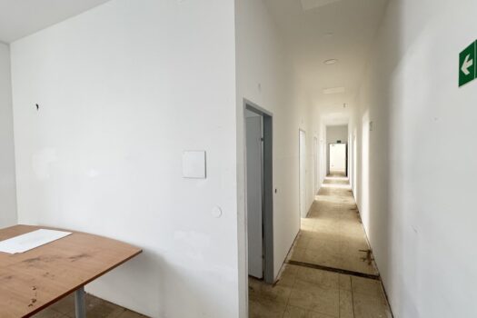 1ywh5vixm1J7Hv0k79YLPe