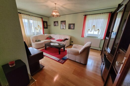 2CZjg98a8RxxwYvIpvc3Jv