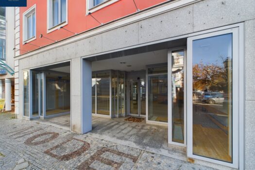 Ansicht Eingang u. Passage Auslage - Pic 1