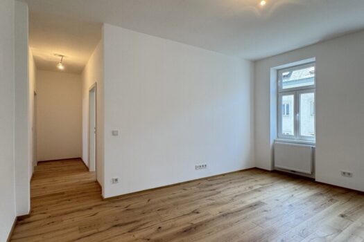 ***Stilvoller Erstbezug in Ruhelage – Sanierte 3-Zimmer-Altbauwohnung*** 4SItD0TwOmXEJf1bM09aNC