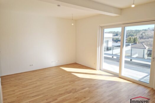 4vUrHcSEKFYg9PWQIPz9L8