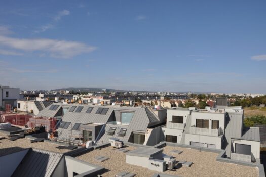 5Y8gJnqUS2MXCMo8ya2UHc