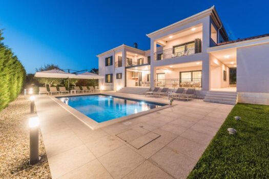Atemberaubende Villa Sukosan Atemberaubende Villa Sukosan