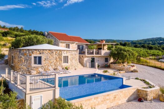 Steinhaus auf der Insel Brac Steinhaus auf der Insel Brac