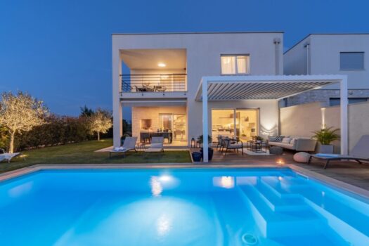 Villa im minimalistischen Stil - Novigrad, Istrien