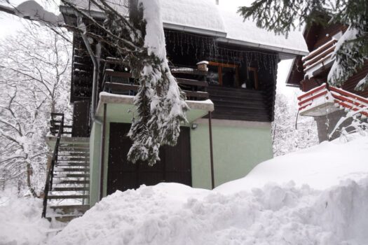 VRBOVSKO - Freistehendes Berghaus 1729325184 foto 1