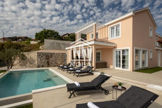 ROGOZNICA: NEUGEBAUTES VILLA MIT WUNDERSCHÖNEM MEERBLICK 1737438764 villa gospoja 74