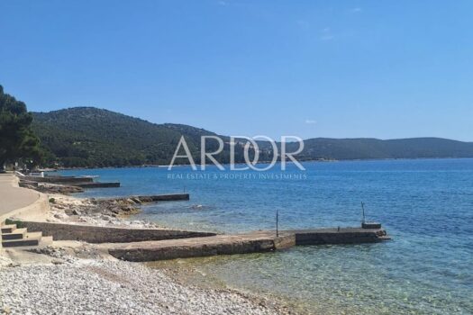 1750683219 646d67ce 1390 4f43 b58d e96f933bf069