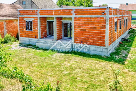 1750850997 osijek okolica luksuzan trosobni stan 80 m vrt 218 m 6