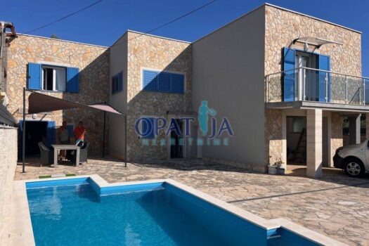 1752398534 villa stein