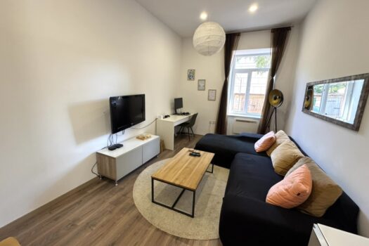 1752568533 1000007516