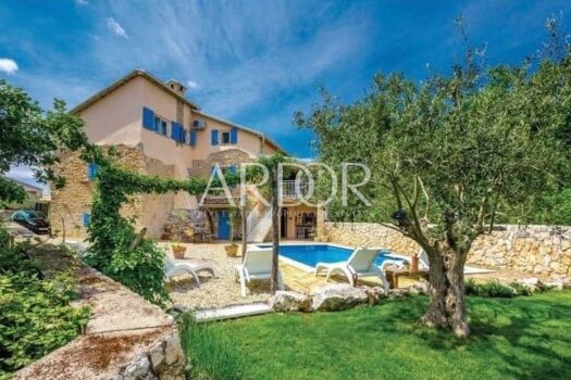 1752669920 thumbnail img bed6be2a67bf6988c5a6ccc90434b8c7 v