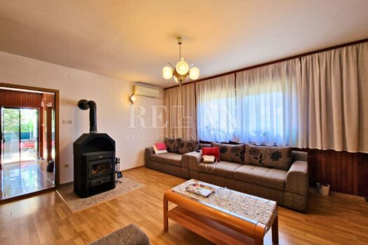 1752831792 novi vinodolski stan sa 3 stambene jedinice 2