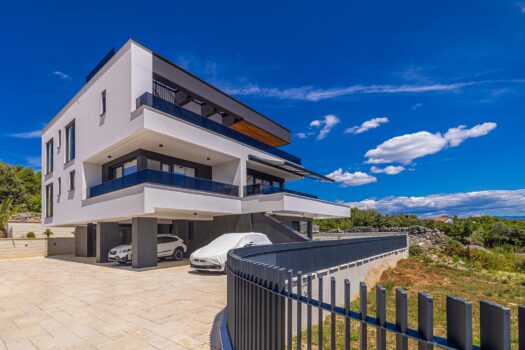 1753044970 krk luxury apartment 1