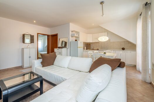 FUŽINE - Ein-Zimmer-Wohnung im Dachgeschoss 1753047412 stan fuzine 6