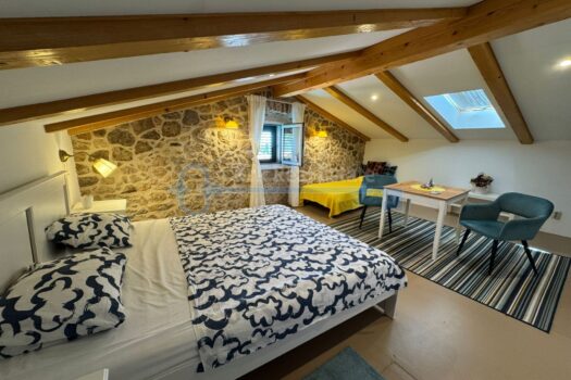 1753427884 1753427657894