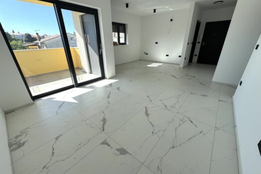 1753863227 1000009226