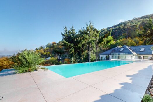 1NOvTW9Efp11Y4w7akQCiM