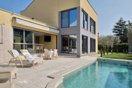 Haus am Meer in Pula