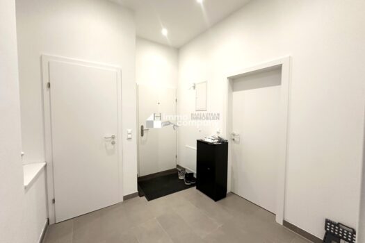 1jGYfsIpT5pNcbDYkAvzD1