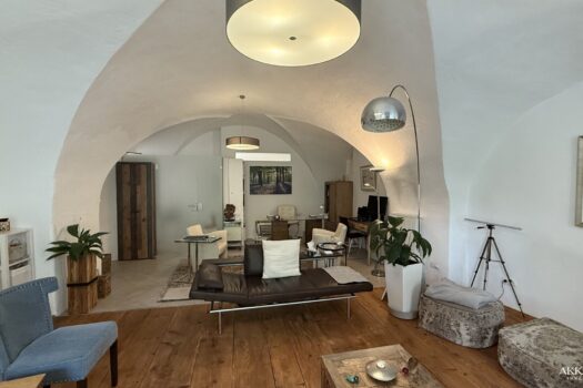 Praxis/ Studio direkt am Schrannenplatz zu vermieten | Optional mit Parkplatz 1zbvs6AHIFFSfZtXZNa2h8