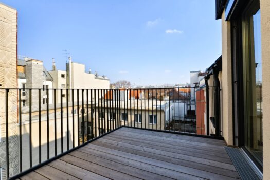 2KNgwbjtxpYrX3sDfzovEm