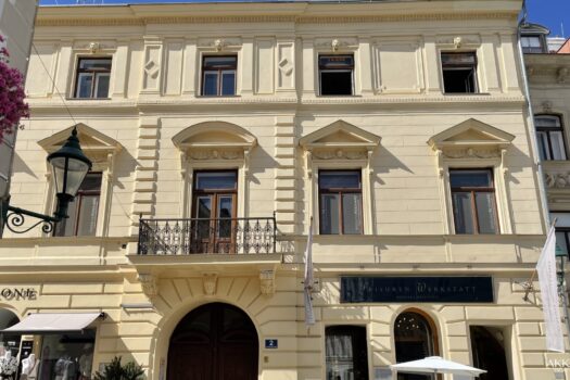 2YpinsSAYKkCgt9BpbTOhD