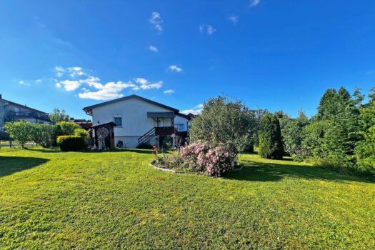 gartenseitige Hausansicht