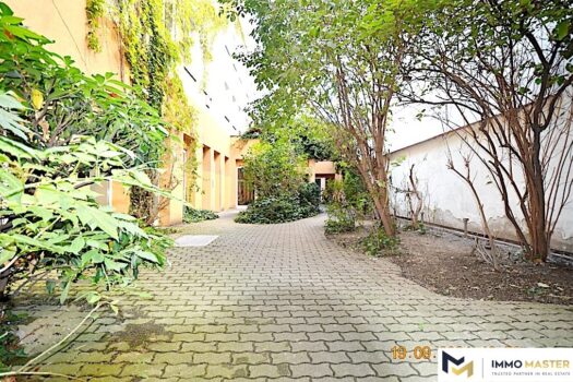 33b8Lm7xEJ06xhuAsgzlhF