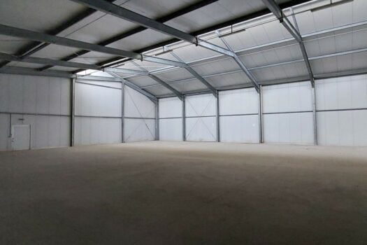LAGERHALLE in sehr guter Lage mit 600 m² zu vermieten. 3QPcLdDyF1EQO27TW9JxtX
