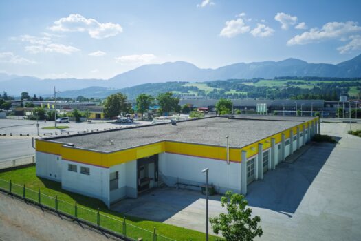 Vielseitige Gewerbeimmobilie mit Parkplätzen für Ihre Geschäftsidee in Wörgl 3SuagUtm0nBx6EeGaUmkjE