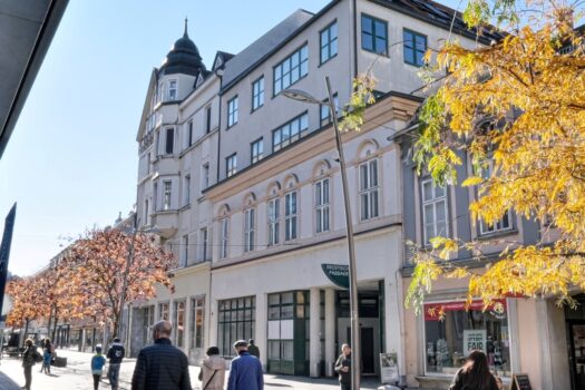 3T9rNZ0YJAy2XbreHwMnvC