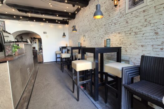 3hgj7rTFuRJOJjfLU42ncY