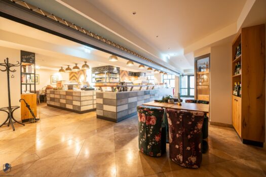 Top-Gastronomie nähe Hauptplatz – ehemals mit zwei Falstaff-Gabeln ausgezeichnet – zu verpachten! 3o4bN37vskJVabkDz5hEN5