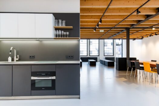 4K1CnAWu74VcmjrRE3I5S 1