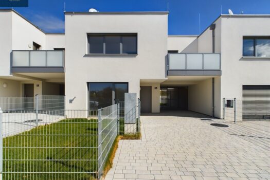 KÄUFERPROVISIONSFREI - Wolkersdorf - TOP Reihenhaus 6 mit herrlichem Garten - klimaaktiv GOLD-Haus Reihenhaus 6 Straßenansicht 1