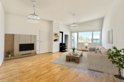 5qGdwGyG2ajsAbLCqCfoFK