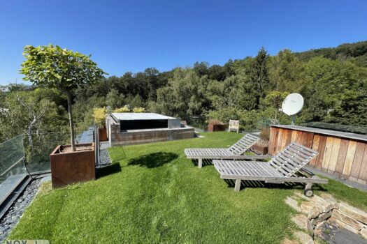 6x8Aira70xq7qdMMgh0BSz