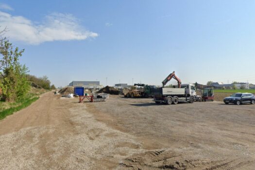 7KAazvKxlwiF6xqdPhFO50