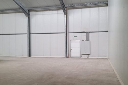 Lagerhalle mit 200 m² zu vermieten. FCtb3psrxyw3uwi9snl72