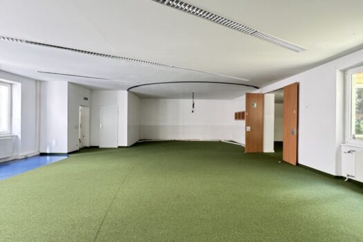 Q4oS9yJRTsrVTSE8sHi8I