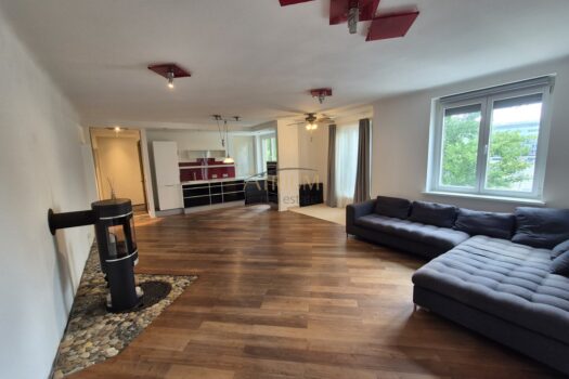 SRDxBXBIQ0FII3AwzJEbX