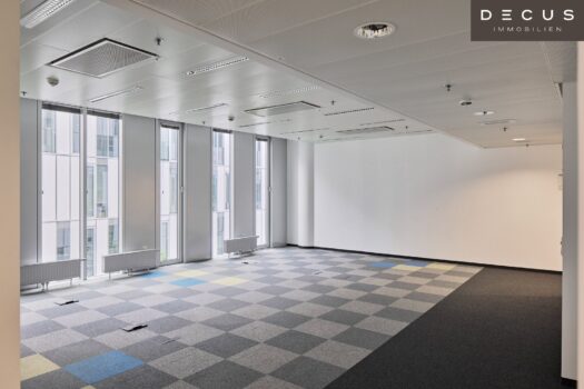 + + + THE MALL + + + WIEN MITTE + + + YE15EaxMjBz0n5Ie6M4zs