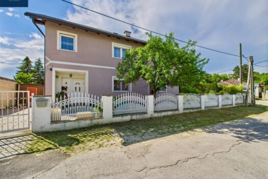 Hausansicht - Eingang