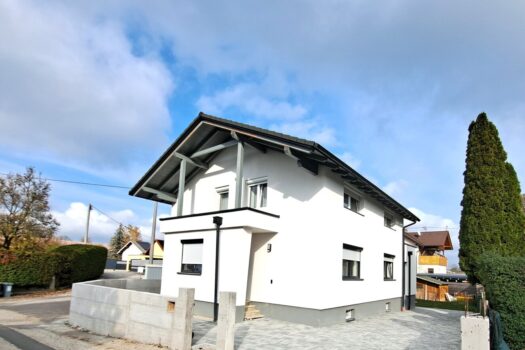 Generalsaniertes EFH in Pucking htOBEUl6qWdYL3CxEdJA5