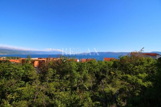 NOVI VINODOLSKI - Großes Gelände mit Blick auf das Meer 1644829660 img 3649