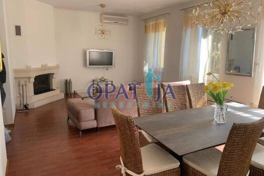 1693644860 1198447120