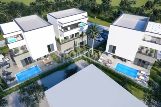 1694609710 1694608300161