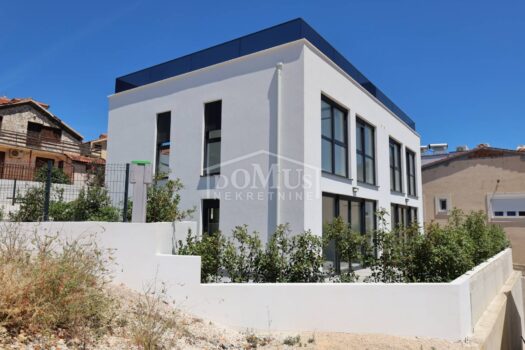 Tisno, Familienhaus 96,14 m2, 3 Schlafzimmer, Dachterrasse mit Meerblick 1720188987 img 7630